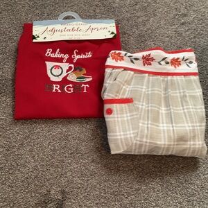 Adjustable Aprons, Thanksgiving and Christmas
